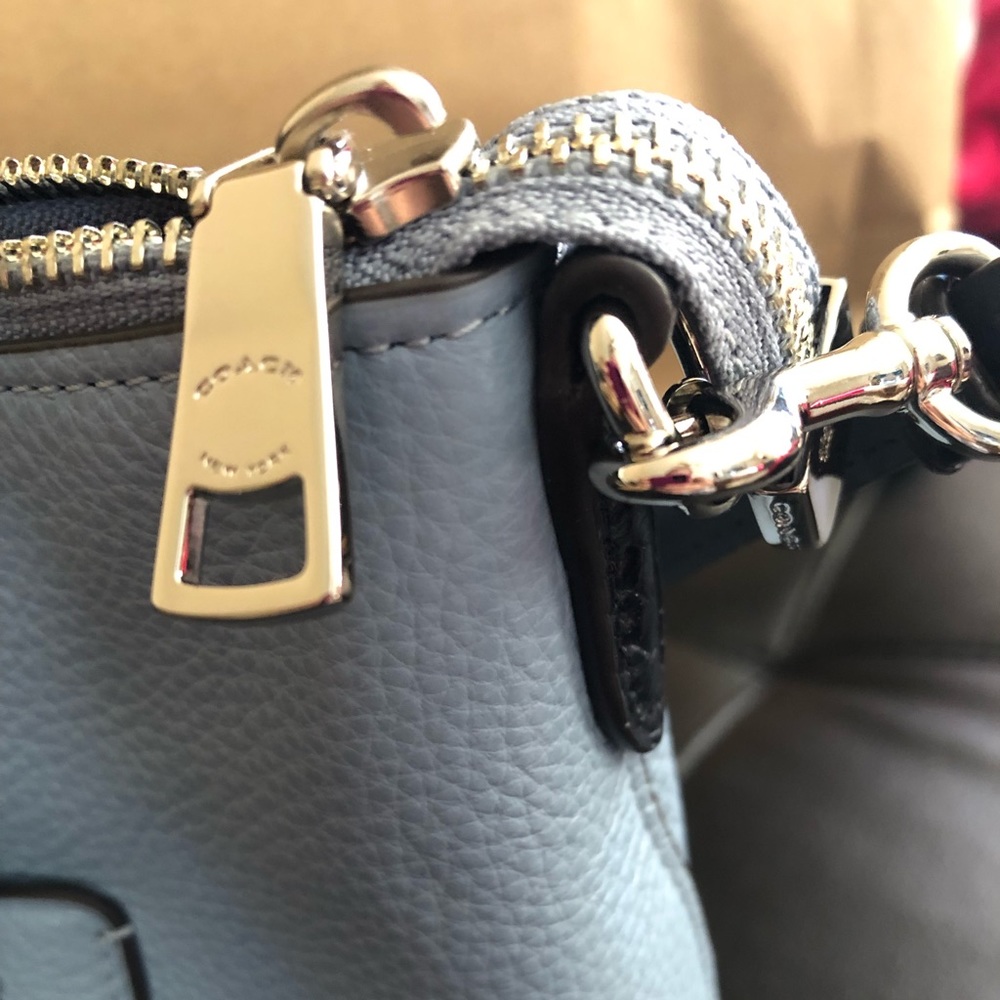 BNWT Coach Light Blue Emma Purse - Picture 6 of 8